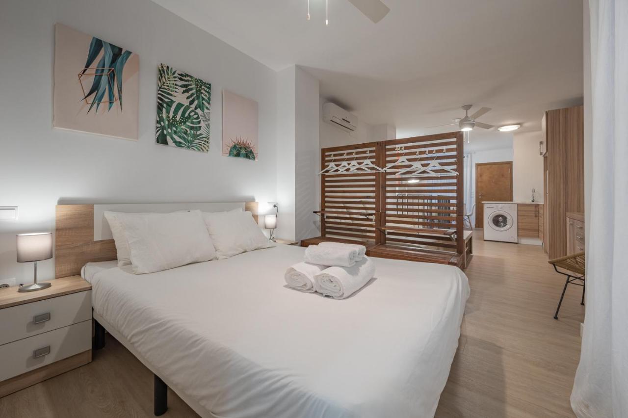 Suite Homes Parras Duplex มาลากา ภายนอก รูปภาพ
